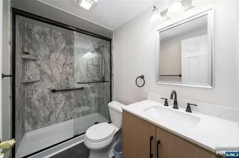 651 Riverside Avenue Lyndhurst NJ 07071