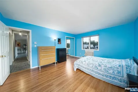 651 Riverside Avenue Lyndhurst NJ 07071