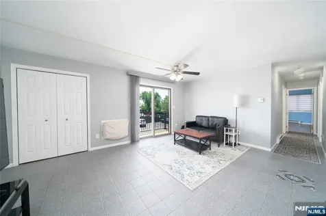 651 Riverside Avenue Lyndhurst NJ 07071