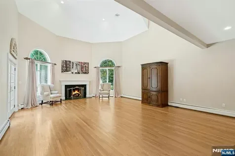309 Skyridge Road Franklin Lakes NJ 07417