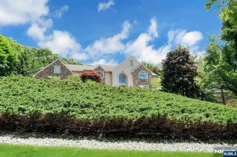 309 Skyridge Road Franklin Lakes NJ 07417