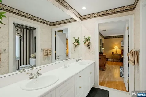 309 Skyridge Road Franklin Lakes NJ 07417