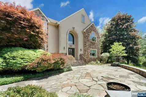 309 Skyridge Road Franklin Lakes NJ 07417