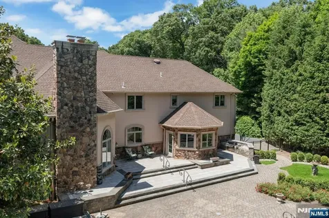 309 Skyridge Road Franklin Lakes NJ 07417