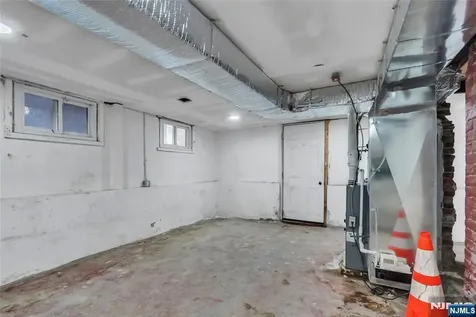 162 Clinton Street East Orange NJ 07018