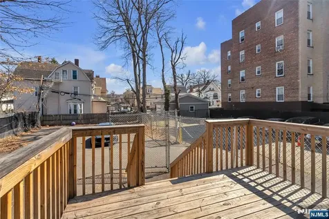 162 Clinton Street East Orange NJ 07018