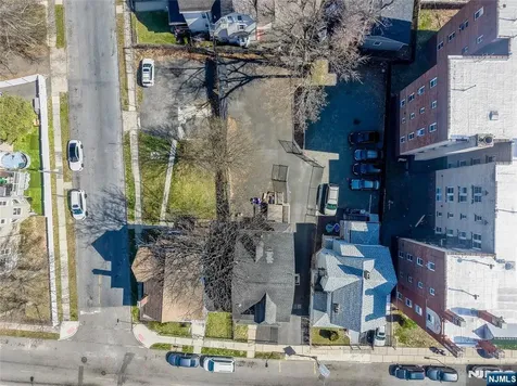 162 Clinton Street East Orange NJ 07018
