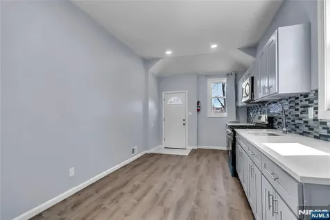 162 Clinton Street East Orange NJ 07018