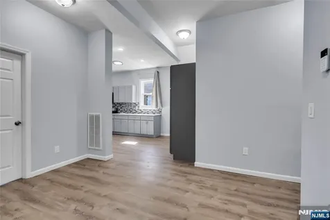 162 Clinton Street East Orange NJ 07018