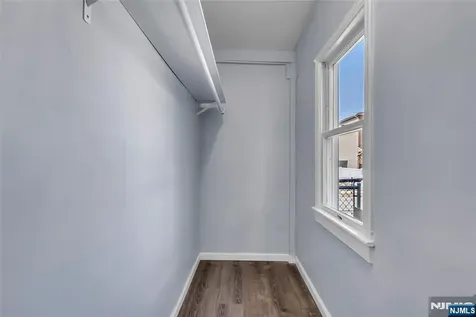 162 Clinton Street East Orange NJ 07018