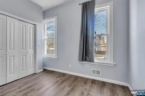 162 Clinton Street East Orange NJ 07018