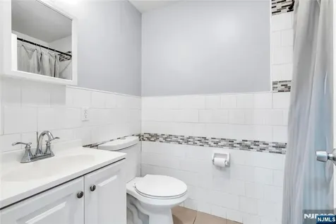 162 Clinton Street East Orange NJ 07018