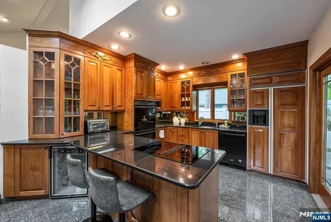 31 Sherwood Drive Hillsdale NJ 07642