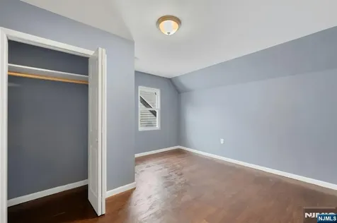 513 Sandford Newark NJ 07106