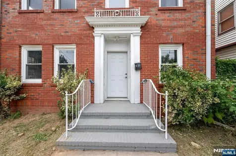 513 Sandford Newark NJ 07106