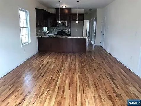 426 Jersey Street Harrison NJ 07029