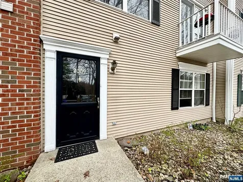 2009 Beatrice Court Mahwah NJ 07430