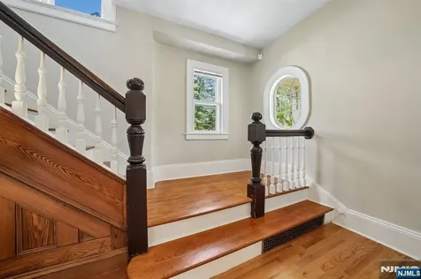 215 Inwood Avenue Montclair NJ 07043