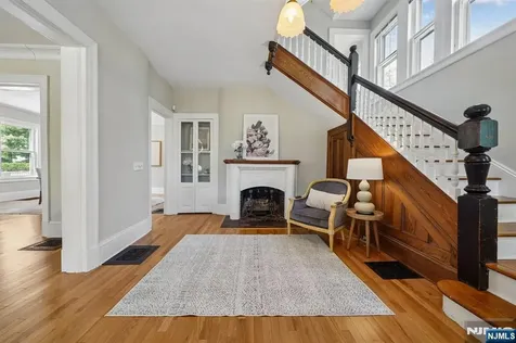 215 Inwood Avenue Montclair NJ 07043