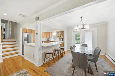 4 Ackerman Street Waldwick NJ 07463