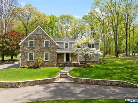 327 Woodside Avenue Franklin Lakes NJ 07417