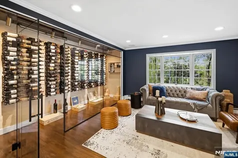 327 Woodside Avenue Franklin Lakes NJ 07417