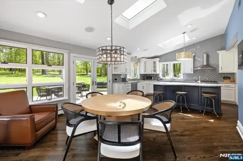 327 Woodside Avenue Franklin Lakes NJ 07417