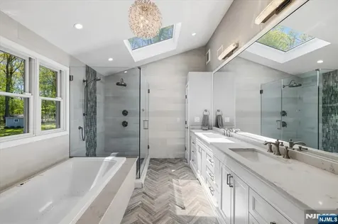 327 Woodside Avenue Franklin Lakes NJ 07417