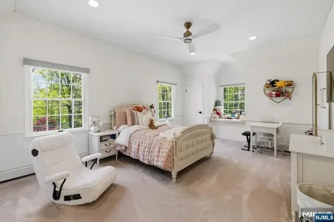 327 Woodside Avenue Franklin Lakes NJ 07417