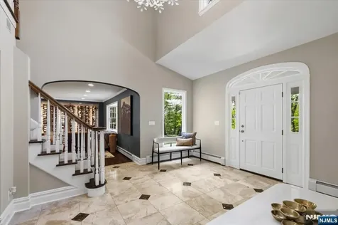 327 Woodside Avenue Franklin Lakes NJ 07417
