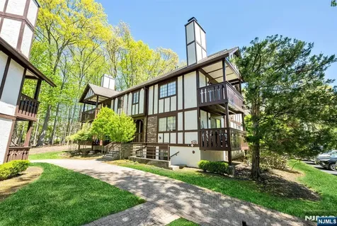 3202 Stowe Lane Mahwah NJ 07430