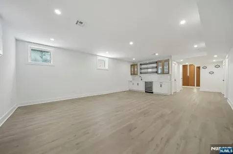 52 Congressional Parkway Livingston NJ 07039