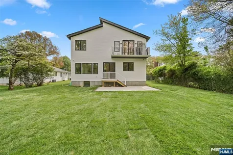 52 Congressional Parkway Livingston NJ 07039