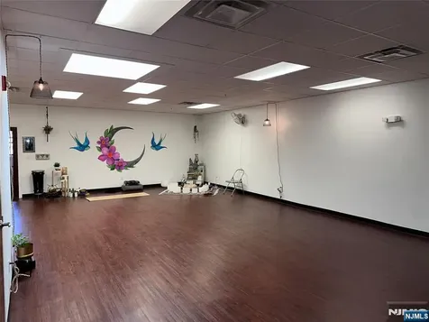 45 Emerson Plaza Emerson NJ 07630