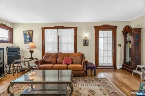 1281 Longfellow Avenue Teaneck NJ 07666
