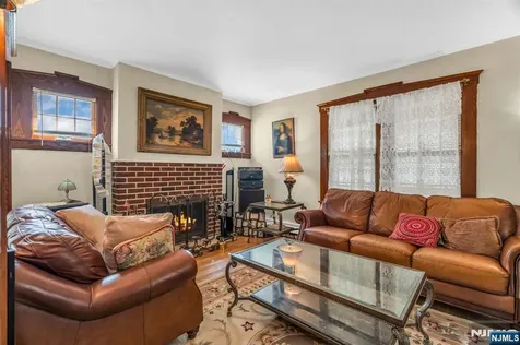 1281 Longfellow Avenue Teaneck NJ 07666