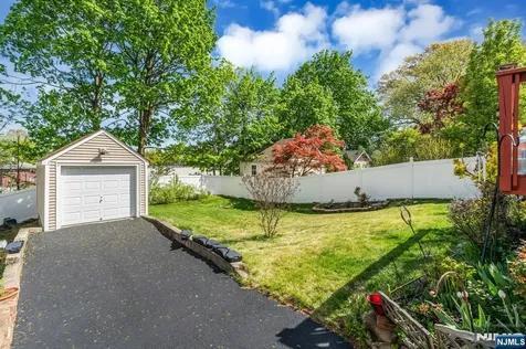 1281 Longfellow Avenue Teaneck NJ 07666