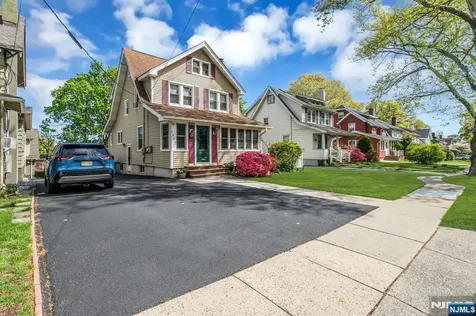1281 Longfellow Avenue Teaneck NJ 07666