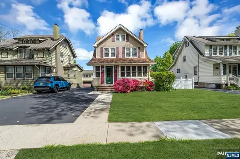 1281 Longfellow Avenue Teaneck NJ 07666