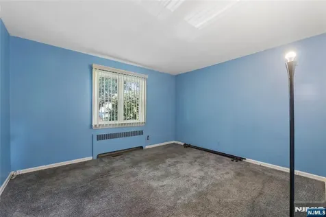 15 Congress Street Dumont NJ 07628