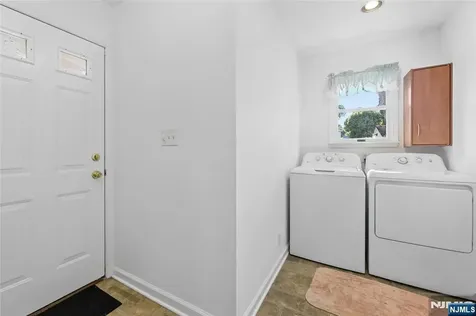 15 Congress Street Dumont NJ 07628