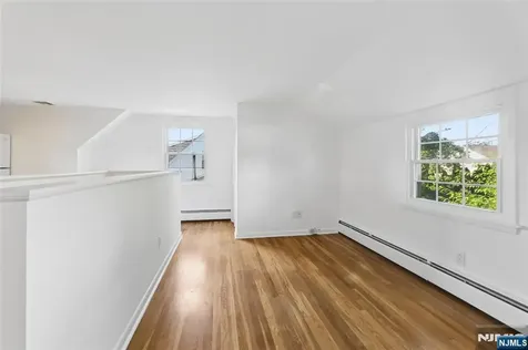 15 Congress Street Dumont NJ 07628