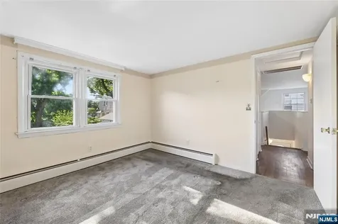 15 Congress Street Dumont NJ 07628