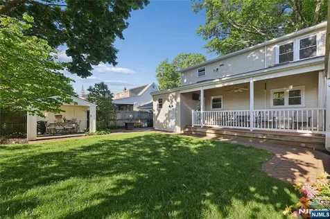 15 Congress Street Dumont NJ 07628