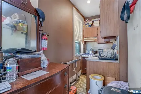 43 Maitland Place Garfield NJ 07026