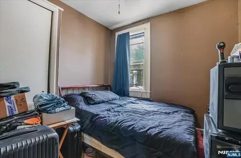 43 Maitland Place Garfield NJ 07026