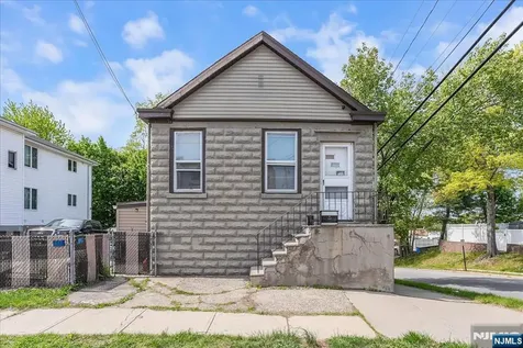 43 Maitland Place Garfield NJ 07026