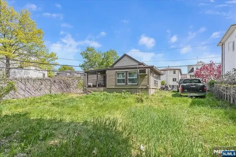 43 Maitland Place Garfield NJ 07026