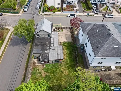 43 Maitland Place Garfield NJ 07026
