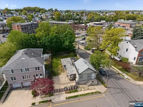 43 Maitland Place Garfield NJ 07026